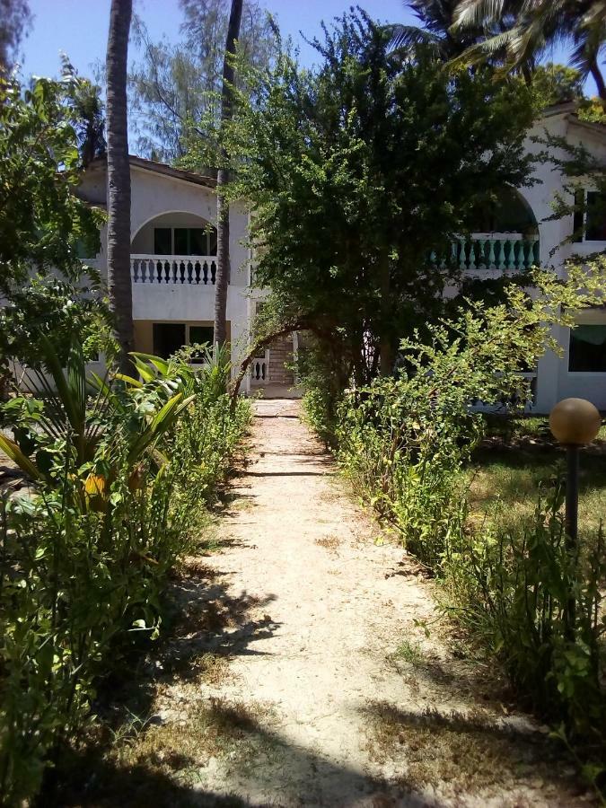 Savannah Cottages Mombasa Exterior photo